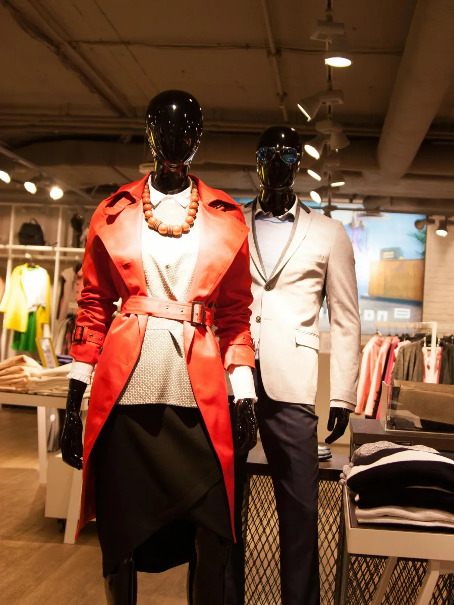 Negozio di Abbigliamento - Zona Tuscolana, Roma - Foto 1